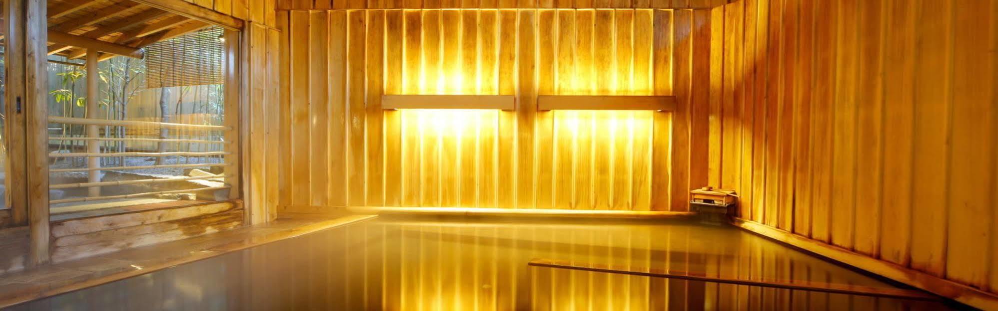 Araya Totoan Hotel Kaga  Eksteriør billede